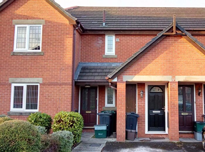 2 Bedroom Apartment To Rent In Newry Park East, CH2