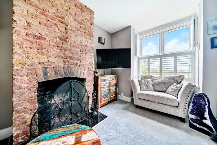 3 Bedroom Terraced House For Sale In London Road, Ditton, Aylesford, ME20