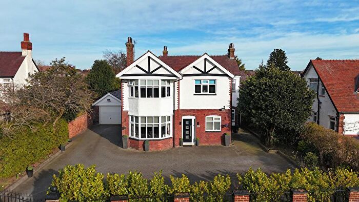 4 Bedroom Detached House For Sale In Hartley Road, Birkdale, Southport, Merseyside, PR8