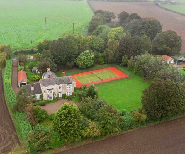 7 Bedroom Detached House For Sale In Stutton Grange, Nr Tadcaster, LS24