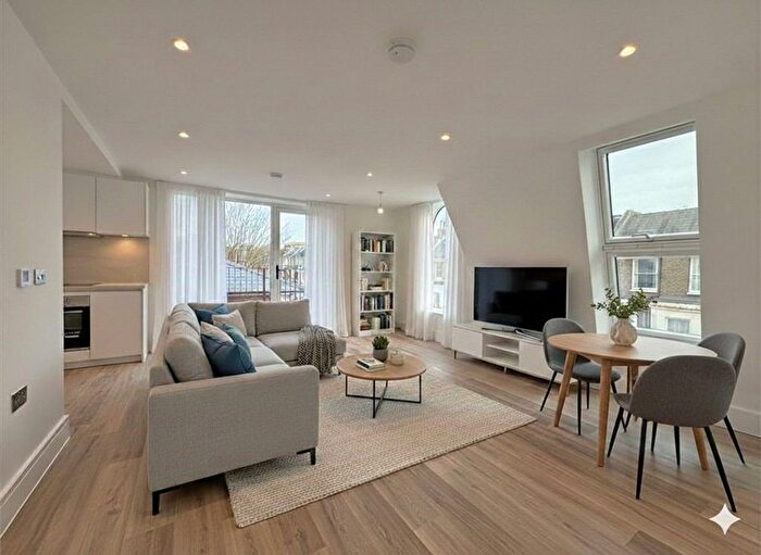 1 Bedroom Flat For Sale In Brockley Cross, London, SE4