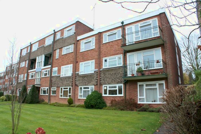 1 Bedroom Apartment To Rent In Marlborough Gardens, Lovelace Road, KT6