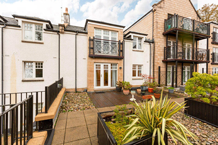 2 Bedroom Flat For Sale In / West Mill Road, Colinton, EH13