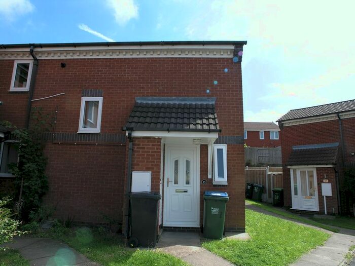 2 Bedroom Semi-Detached House To Rent In Sheepfold Close, Rowley Regis, B65