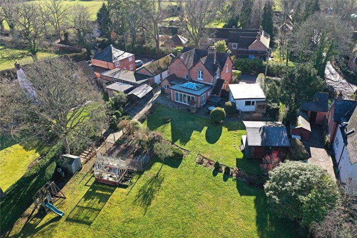 4 Bedroom Detached House For Sale In Tutts Clump, Reading, Berkshire, RG7