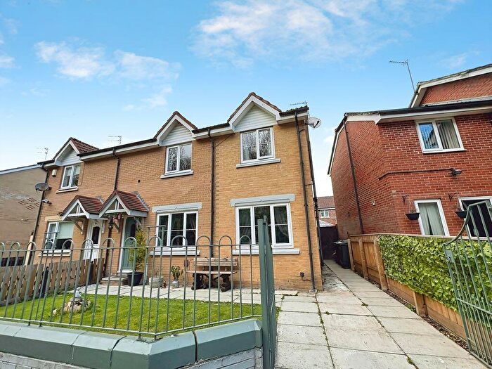 4 Bedroom Semi Detached House For Sale In Braydon Drive, North Shields, NE29