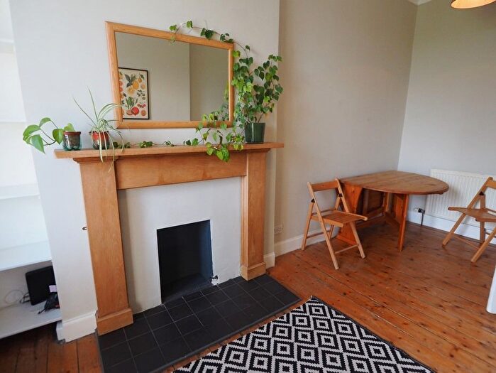 1 Bedroom Flat To Rent In West Montgomery Place, Edinburgh, EH7