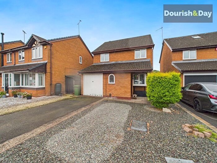 3 Bedroom Detached House For Sale In Canberra Drive, Beaconside, ST16