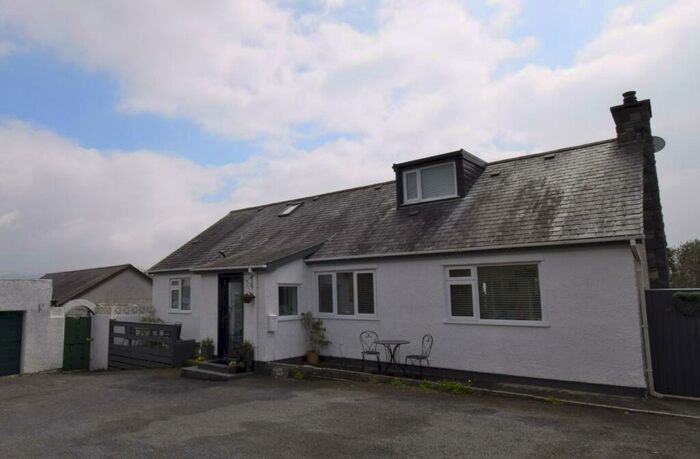 4 Bedroom House For Sale In Minffordd, Penrhyndeudraeth, LL48