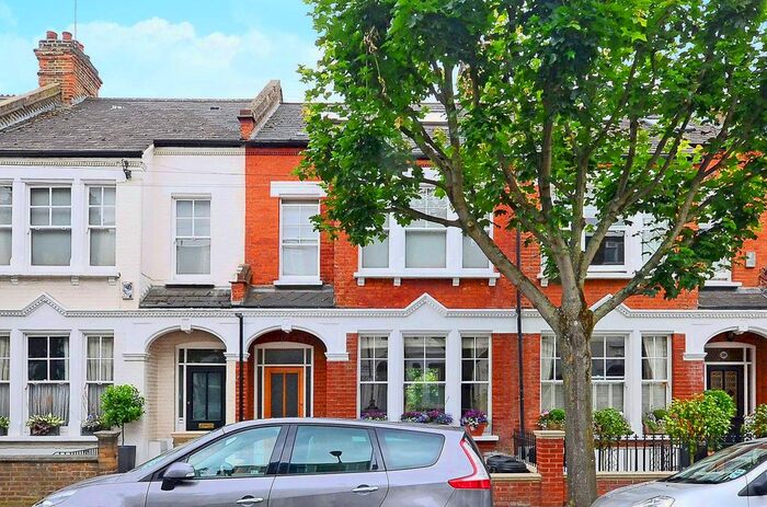 5 Bedroom Property To Rent In Ravenslea Road, Nightingale Triangle, London, SW12