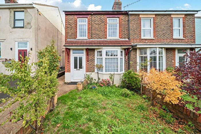 3 Bedroom Property For Sale In Portsdown Road, Portsmouth, PO6