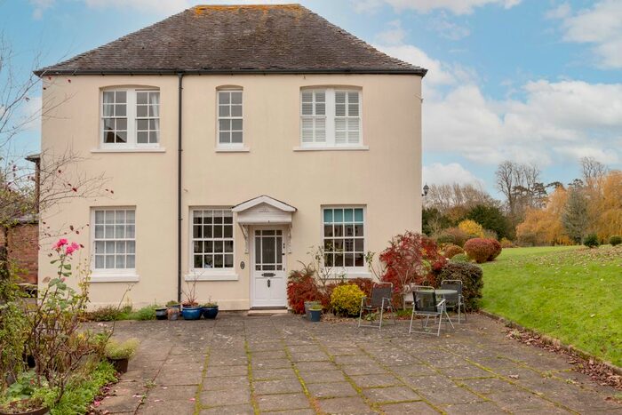 2 Bedroom Flat For Sale In Chebsey Court, Windmill Lane, Ladbroke, Southam CV47