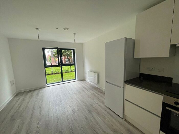 1 Bedroom Flat To Rent In Sylvester Close, Derby, Derbyshire, DE1