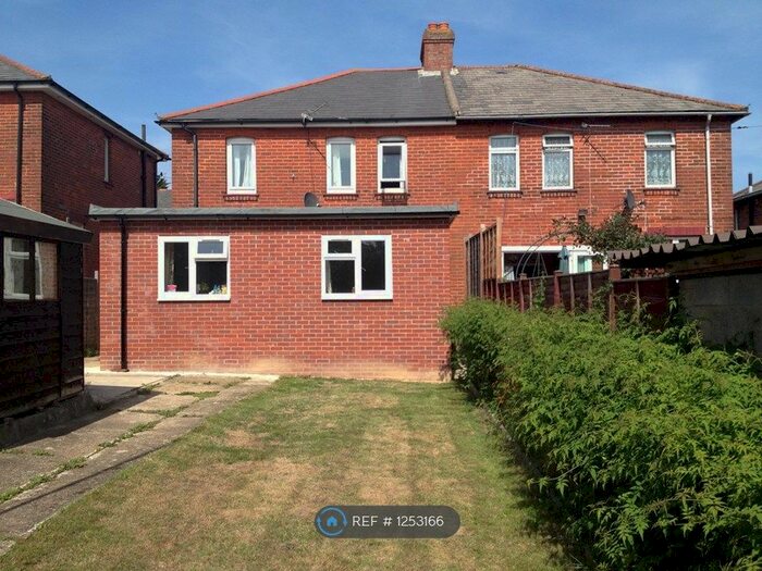 6 Bedroom Semi-Detached House To Rent In Harefield Road, Southampton SO17