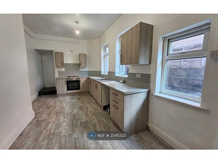 4 Bedroom Terraced House To Rent In Great Cheetham Street East, Salford, M7