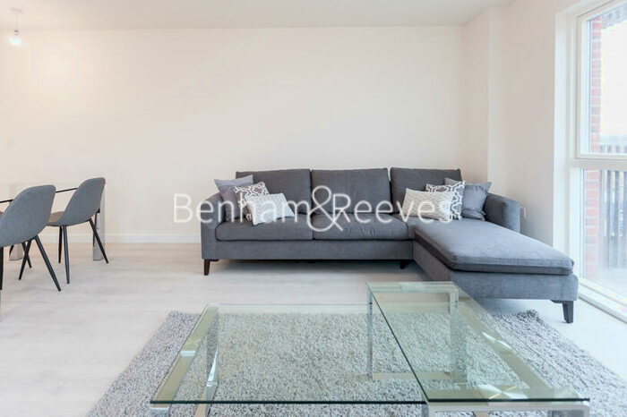 2 Bedroom Apartment To Rent In Hargrave Drive, Harrow, HA1