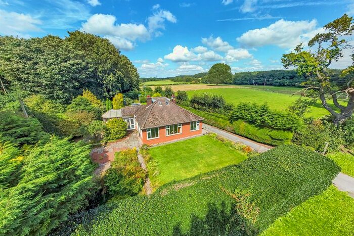 4 Bedroom Detached Bungalow For Sale In Moss Lane, Manley, Frodsham, WA6