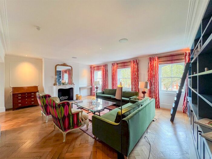 4 Bedroom Flat To Rent In Lennox Gardens, London, SW1X