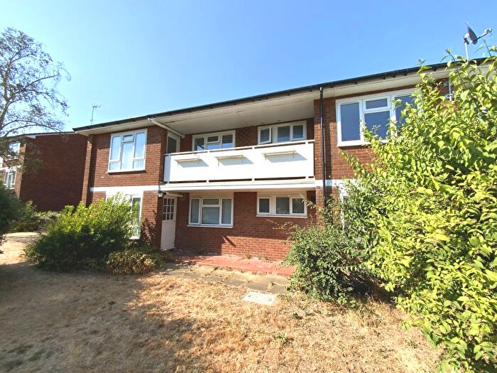 4 Bedroom Flat To Rent In Anglesea Road, Kingston Upon Thames, KT1