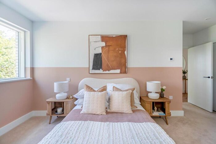 2 Bedroom Apartment For Sale In Taymount Mansion, Forest Hill, London, SE23