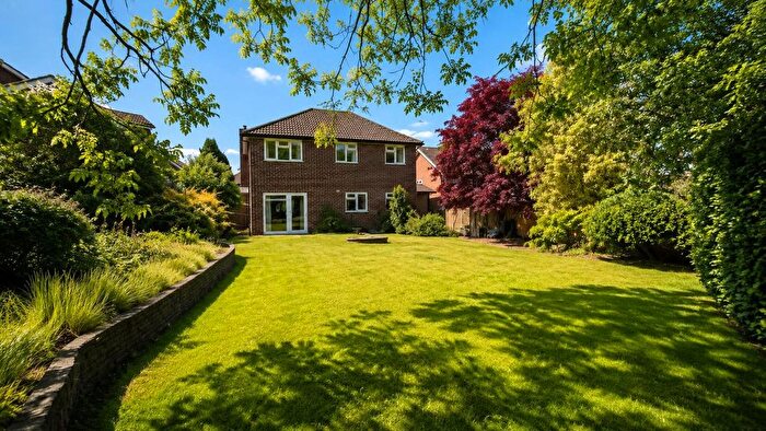 4 Bedroom Detached House For Sale In Goodwood Close, Midhurst, West Sussex, GU29