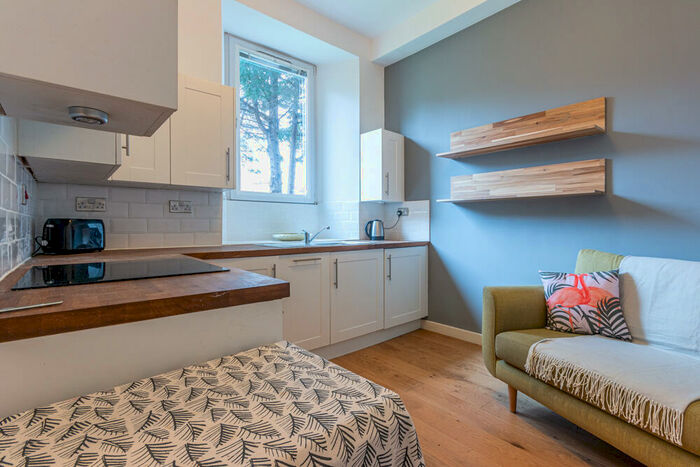 1 Bedroom Flat To Rent In L – Caledonian Place, Edinburgh, EH11