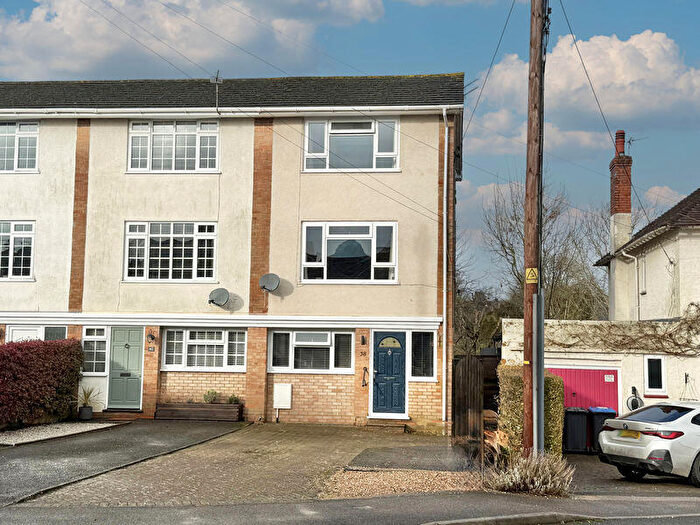 3 Bedroom End Of Terrace House For Sale In Chatfield Road, Cuckfield, RH17