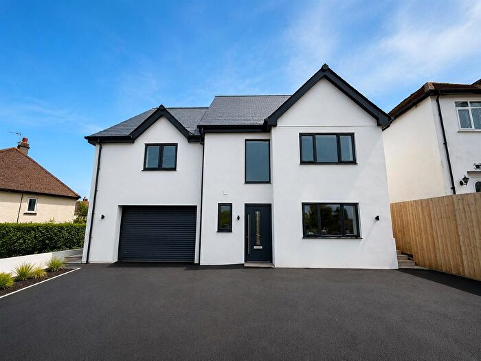 4 Bedroom Property For Sale In Castor Road, Brixham, TQ5