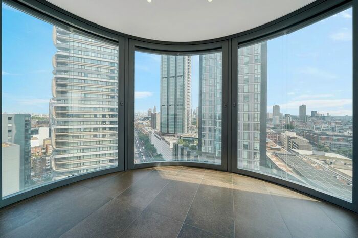 2 Bedroom Flat To Rent In Chronicle Tower, B City Road, London, EC1V