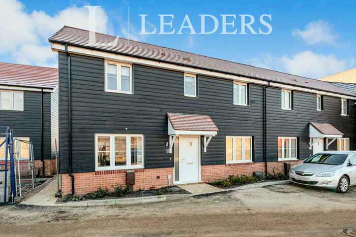 3 Bedroom End Of Terrace House To Rent In Fontwll Meadows, BN18