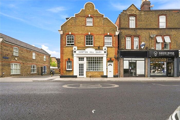 1 Bedroom Flat For Sale In The Old Dairy, Hampton Hill, TW12