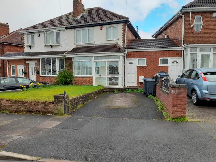 3 Bedroom Semi-Detached House To Rent In Burford Road, Kingstanding, B44