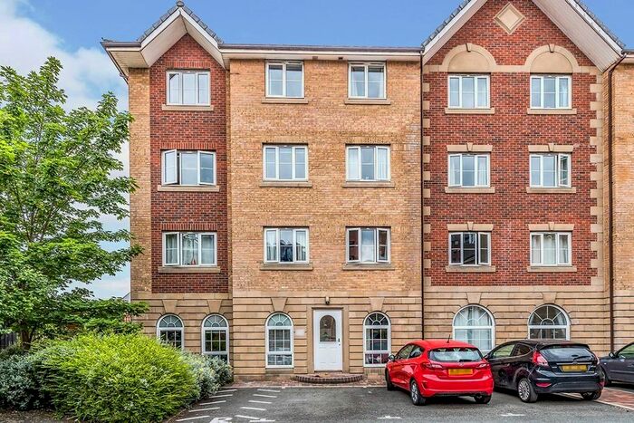 2 Bedroom Flat To Rent In Labrador Quay, Salford, Greater Manchester, M50