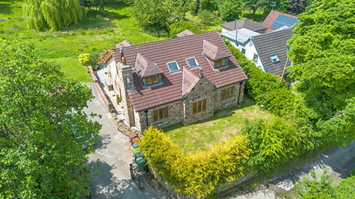 6 Bedroom Detached House For Sale In Wild Grove, Pudsey, LS28