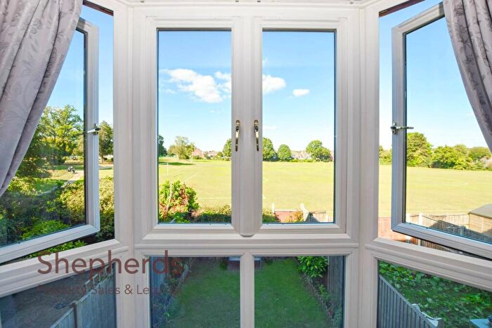 3 Bedroom Terraced House For Sale In King Arthur Court, Cheshunt, EN8