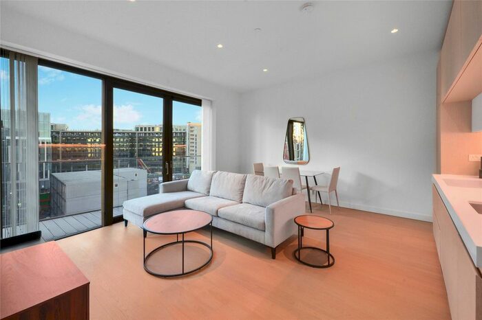 2 Bedroom Flat To Rent In Luma House, Lewis Cubitt Walk, London, N1C