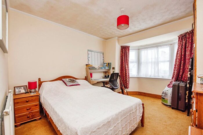 2 Bedroom Flat For Sale In Marcus Hill, Newquay, Cornwall, Cornwall, TR7