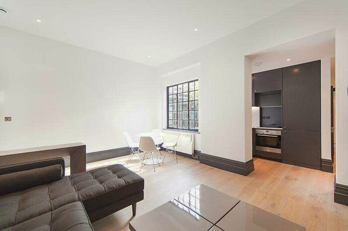 1 Bedroom Flat To Rent In Monmouth Road, Bayswater, W2