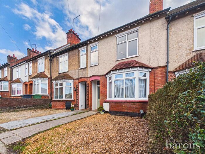 3 Bedroom Terraced House For Sale In Sarum Hill, Basingstoke, Hampshire, RG21