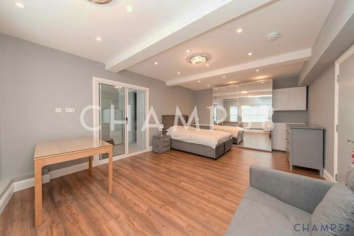 1 Bedroom Flat To Rent In Cheyne Close, Hendon, London, NW4