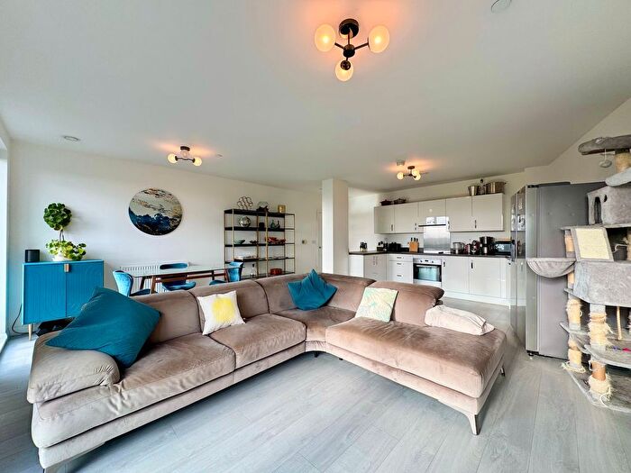 2 Bedroom Flat For Sale In Coxwell Boulevard, London, NW9