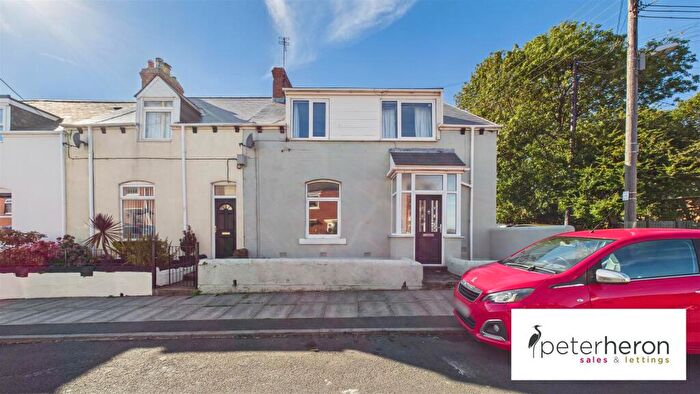 3 Bedroom End Of Terrace House For Sale In Adolphus Street, Whitburn, Sunderland, SR6