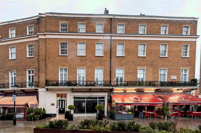 3 Bedroom Flat To Rent In William Street House, Knightsbridge, SW1X