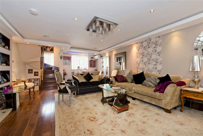 3 Bedroom Terraced House To Rent In Stanhope Terrace, Lancaster Gate, W2