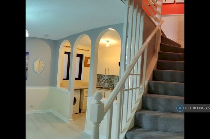 1 Bedroom Semi-Detached House To Rent In Crawford Compton Close, Hornchurch, RM12