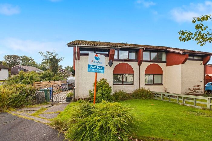 3 Bedroom Semi-Detached House For Sale In Lachlan Crescent, Erskine, PA8