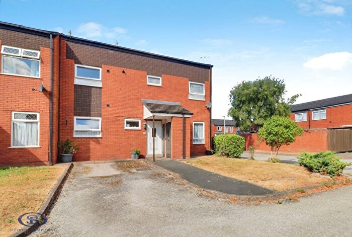 3 Bedroom End Of Terrace House For Sale In Drayton Crescent, Crewe, CW1