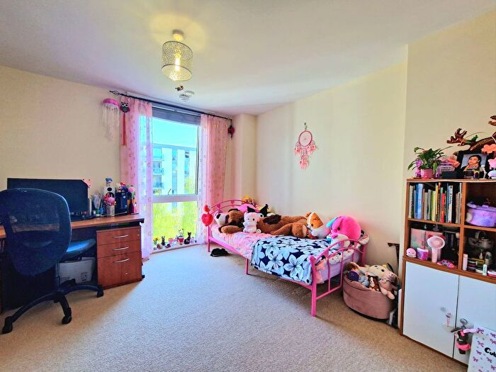 2 Bedroom Flat For Sale In Ealing Road, Trico House Ealing Road, TW8