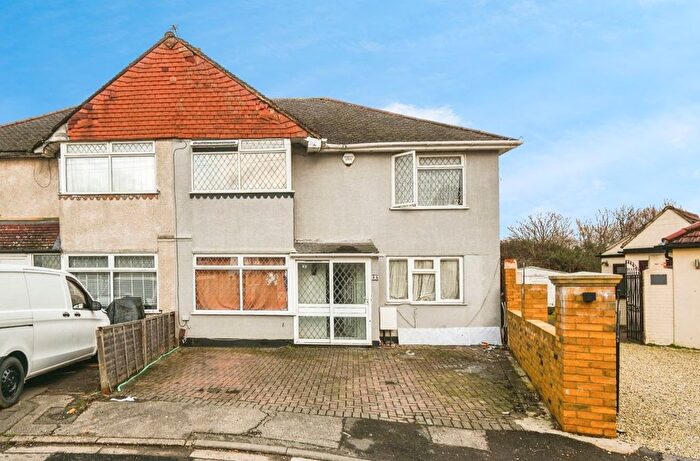 6 Bedroom Semi Detached House For Sale In Harrow Road, Feltham, TW14