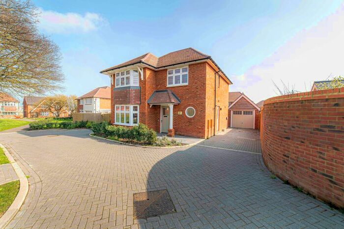 3 Bedroom Detached House For Sale In Collier Walk, Hersden, CT3